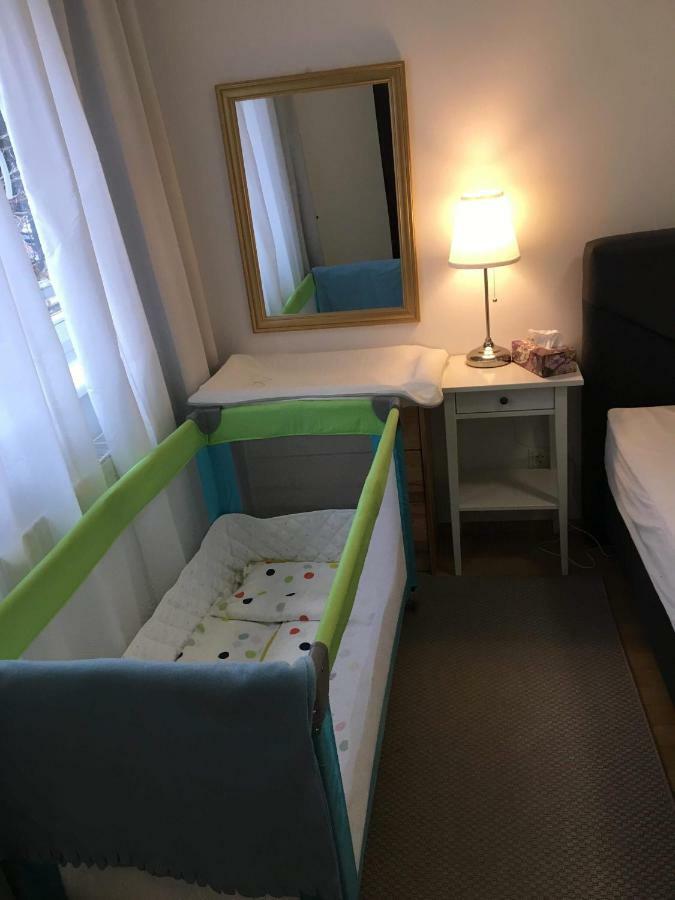 Terrasse Wohnungen Mit Parking In Zentrum 바덴 외부 사진