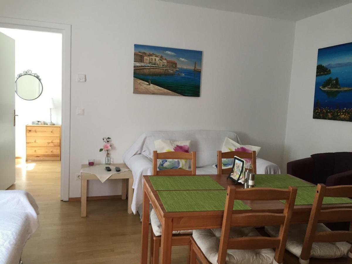 Terrasse Wohnungen Mit Parking In Zentrum 바덴 외부 사진